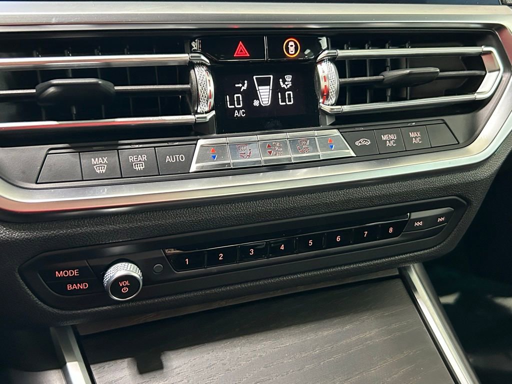 Used 2019 BMW 330i Sedan w/ Convenience Package image 11