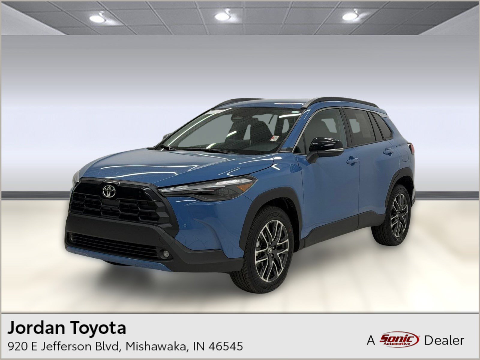 Used 2026 Toyota Corolla Cross XLE FWD image 1