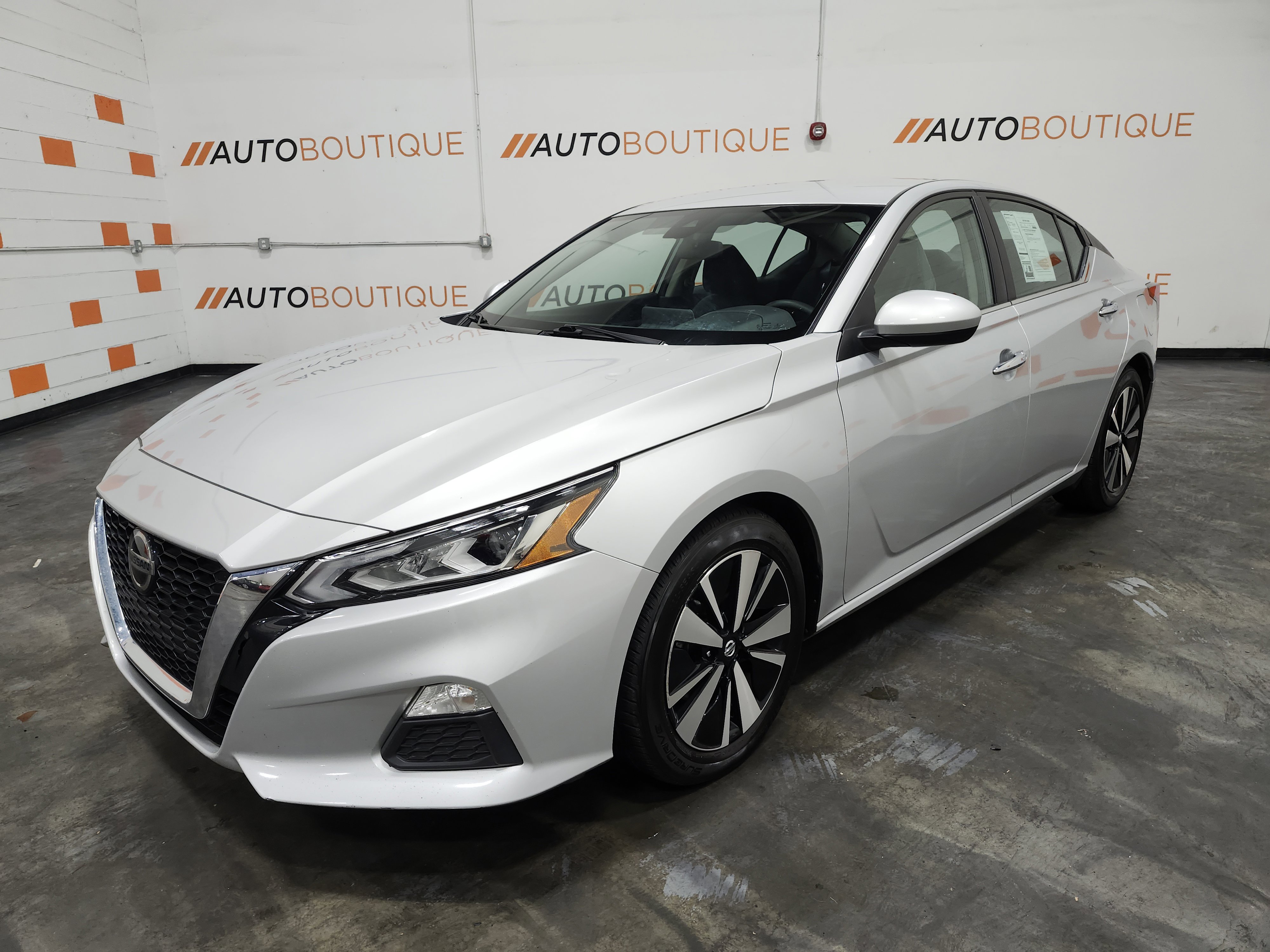 Used 2022 Nissan Altima 2.5 SV image 11