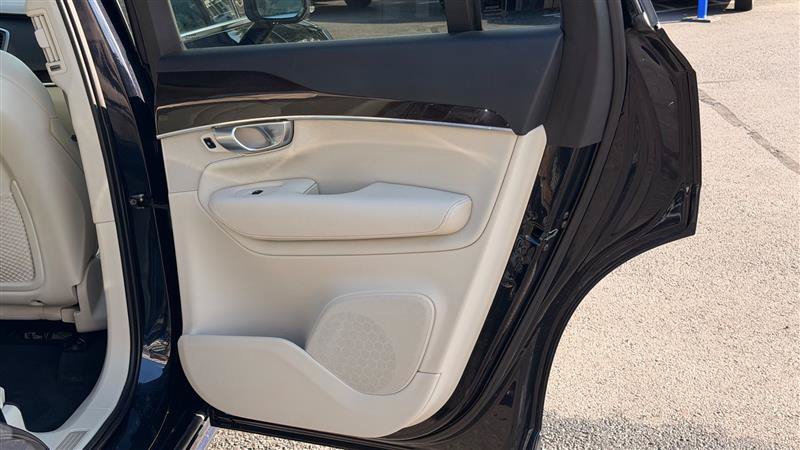 Used 2019 Volvo XC90 T6 Momentum w/ Protection Package Premier AWD/4WD image 39