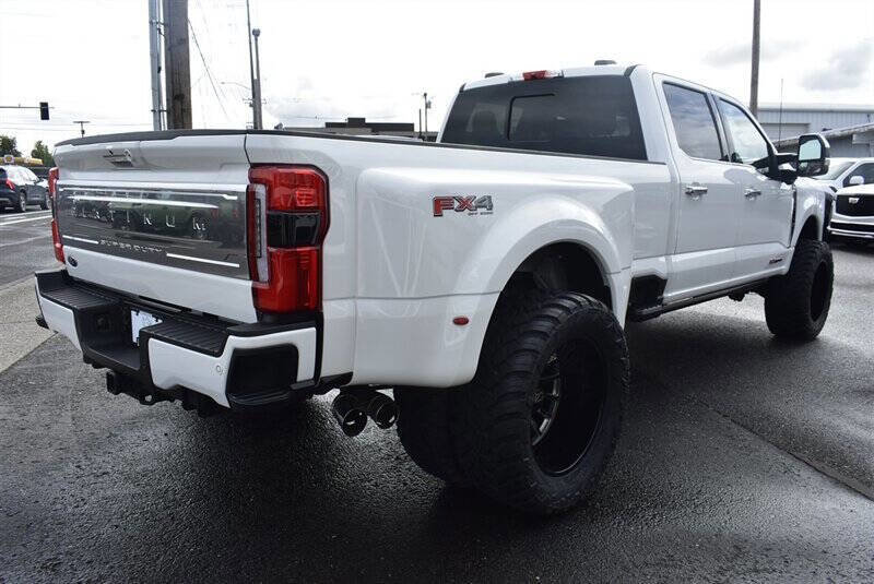 Used 2024 Ford F350 Platinum image 5