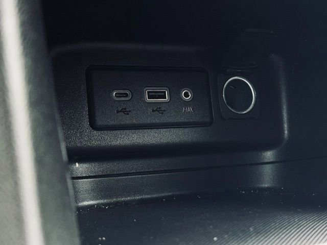 Used 2024 Chevrolet Equinox LT image 33