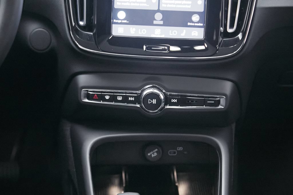 Certified 2023 Volvo C40 P8 Recharge Ultimate AWD/4WD image 26