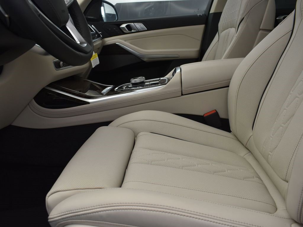 New 2026 BMW X7 xDrive40i w/ Executive Package image 13