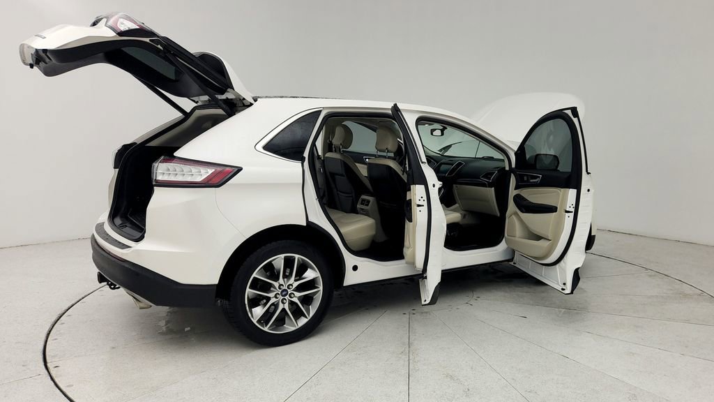 Used 2017 Ford Edge Titanium w/ Equipment Group 301A FWD image 13