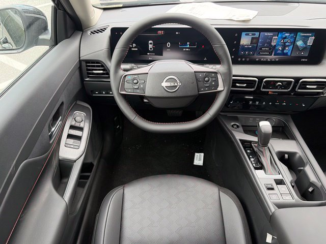 New 2027 Nissan Sentra SR w/ SR Premium Package FWD image 34