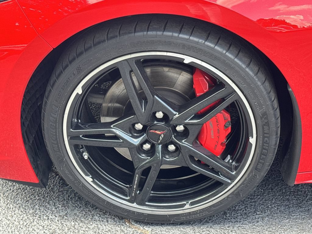 Used 2020 Chevrolet Corvette Stingray Preferred Cpe w/ 2LT Preferred Equipment Group RWD image 11