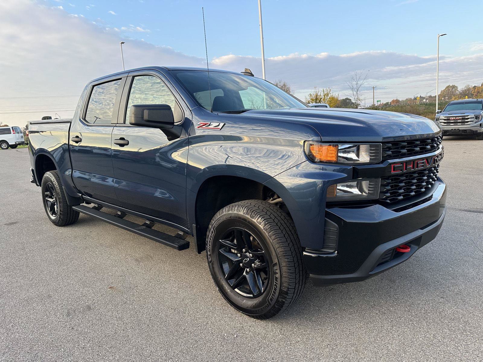 Used 2021 Chevrolet Silverado 1500 Custom Trail Boss AWD/4WD image 9