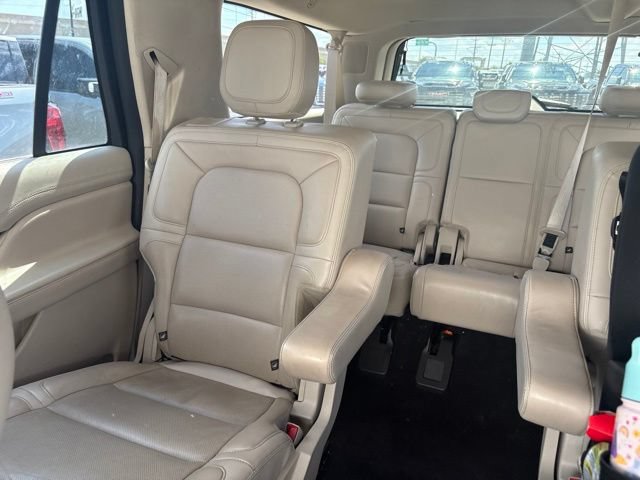 Used 2021 Lincoln Navigator L Reserve w/ Luxury Package AWD/4WD image 9