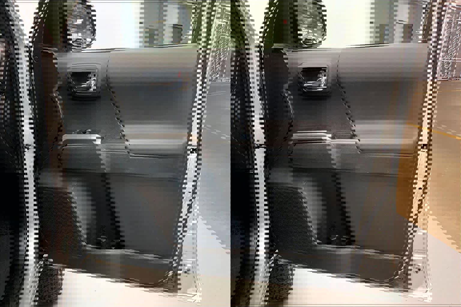 Used 2022 Toyota Tacoma TRD Off-Road image 9