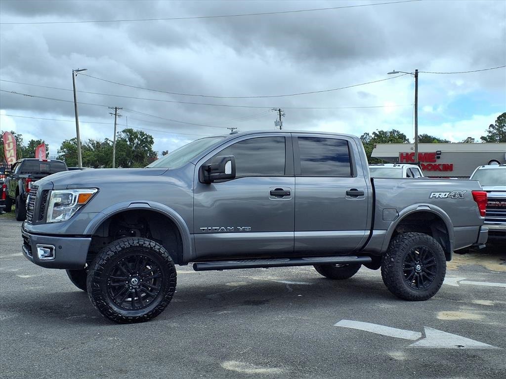 Used 2019 Nissan Titan PRO-4X w/ Pro-4x Convenience Package image 4