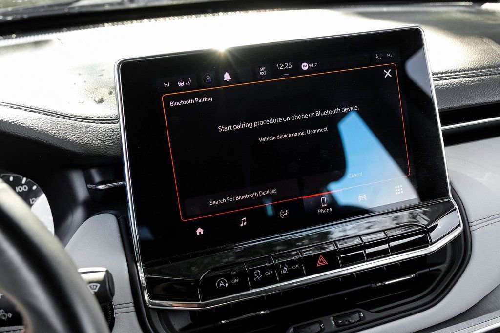 Used 2022 Jeep Compass Limited image 40