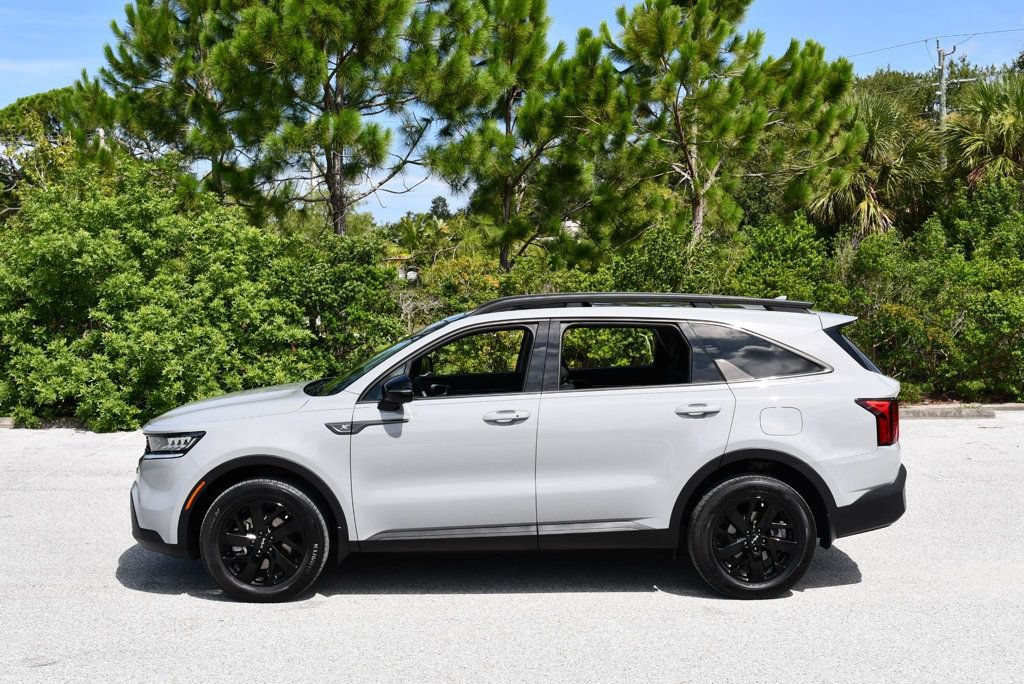 Used 2022 Kia Sorento S w/ Panoramic Sunroof Package AWD/4WD image 25