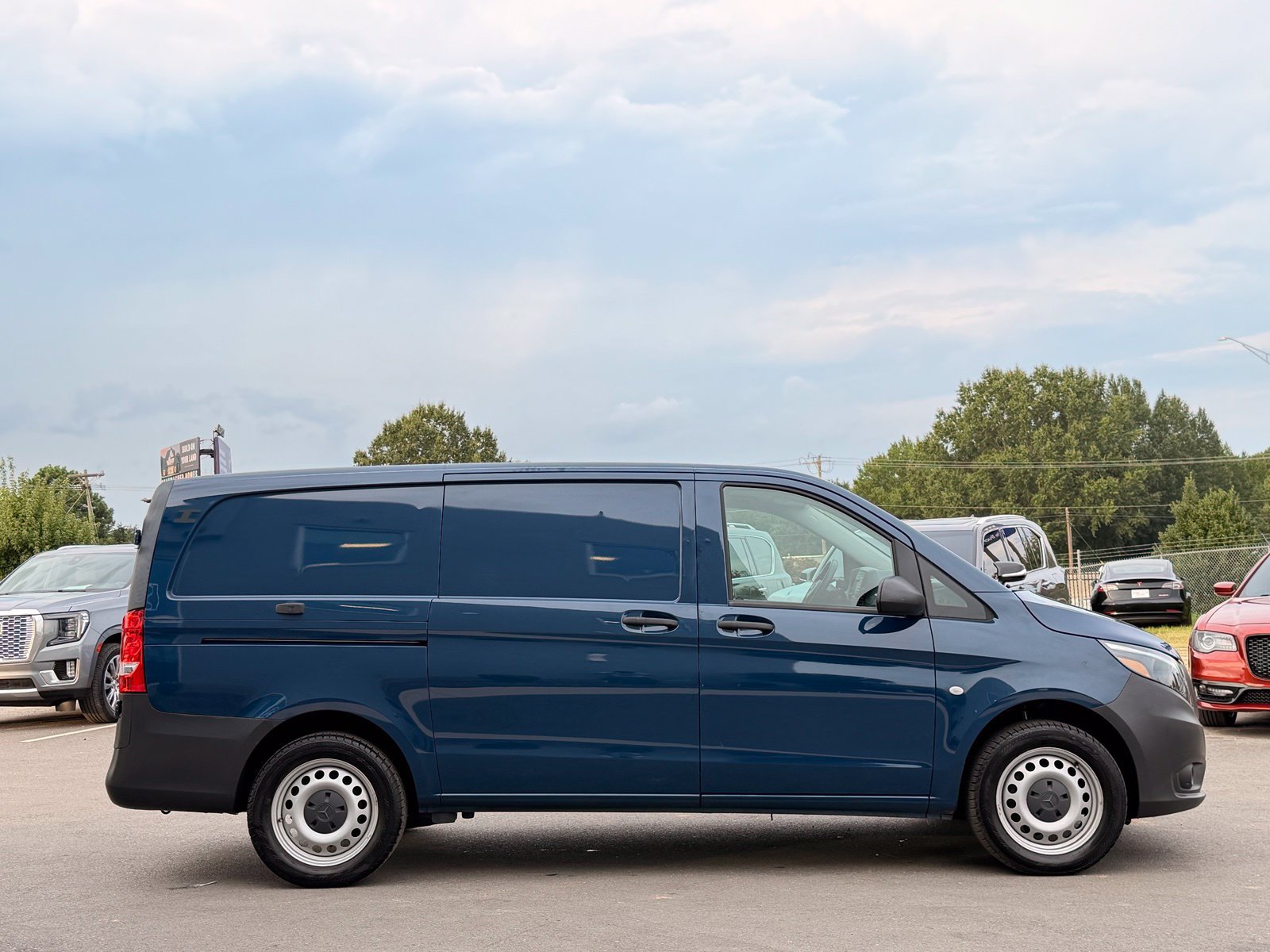 Used 2019 Mercedes-Benz Metris image 7