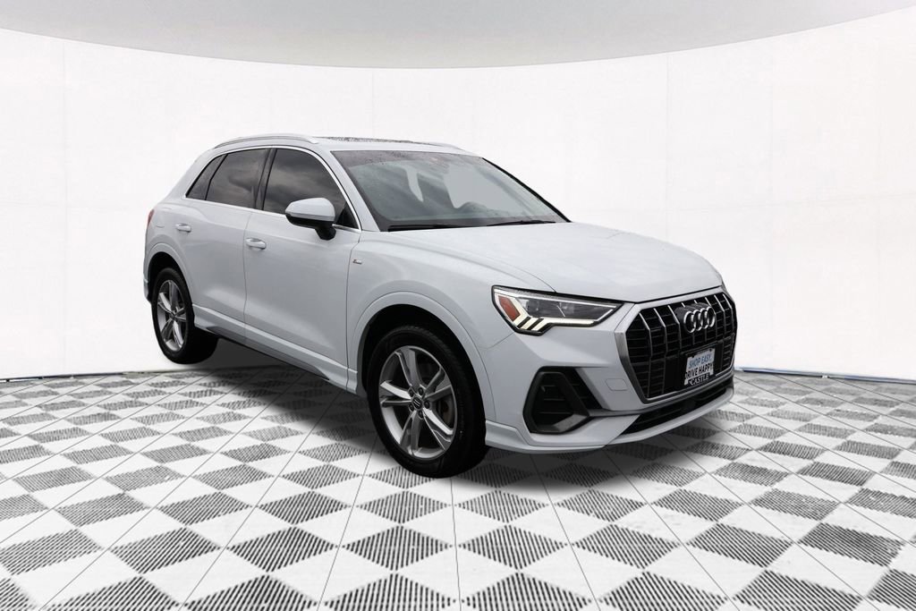 Used 2020 Audi Q3 2.0T Premium Plus AWD/4WD image 11
