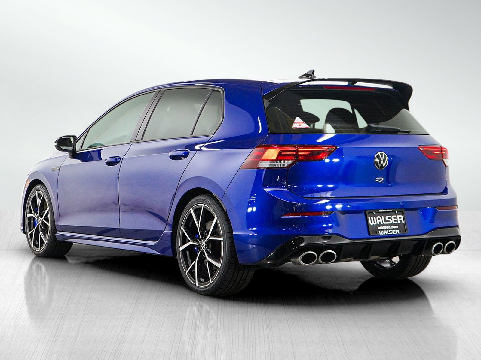 Used 2024 Volkswagen Golf R AWD/4WD image 4