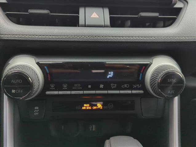 Used 2024 Toyota RAV4 LE AWD/4WD image 21