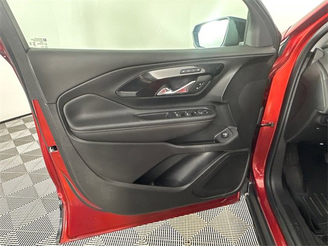 Used 2023 GMC Terrain AT4 w/ Tech Package image 18