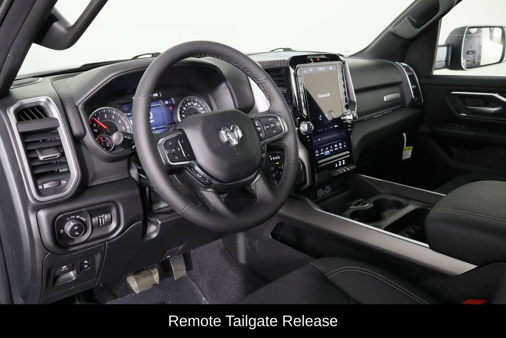 New 2026 RAM 1500 4x4 Crew Cab image 27