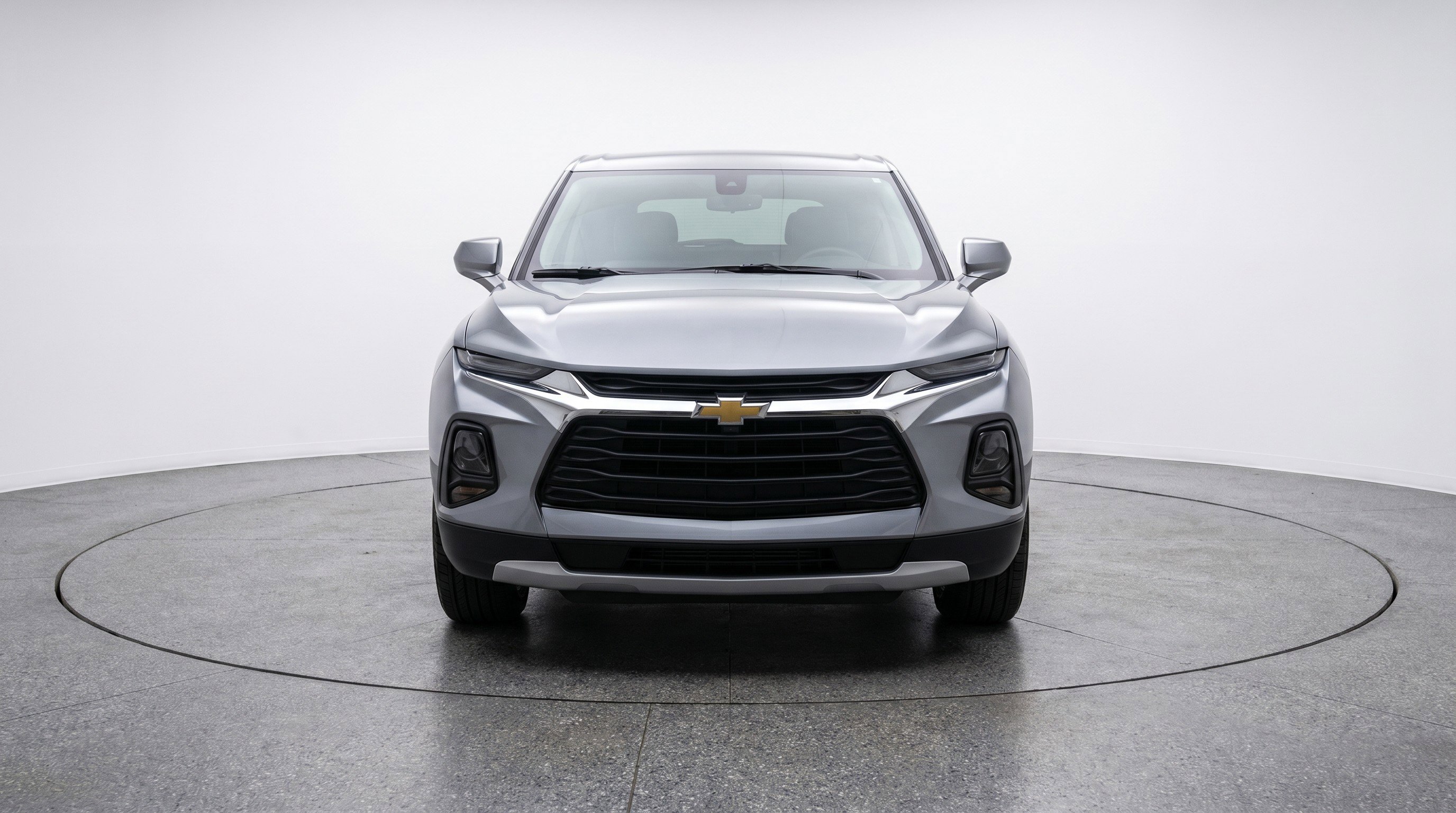 Used 2025 Chevrolet Blazer LT FWD image 2