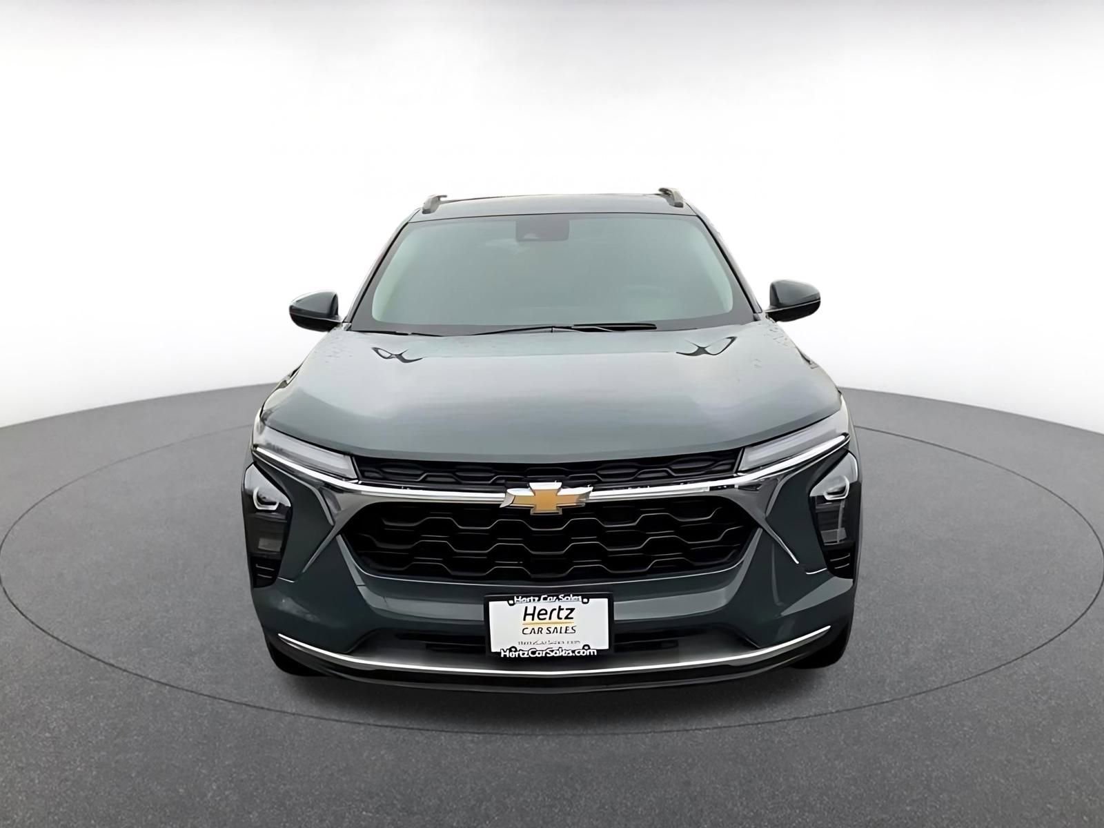 Used 2025 Chevrolet Trax LT image 5