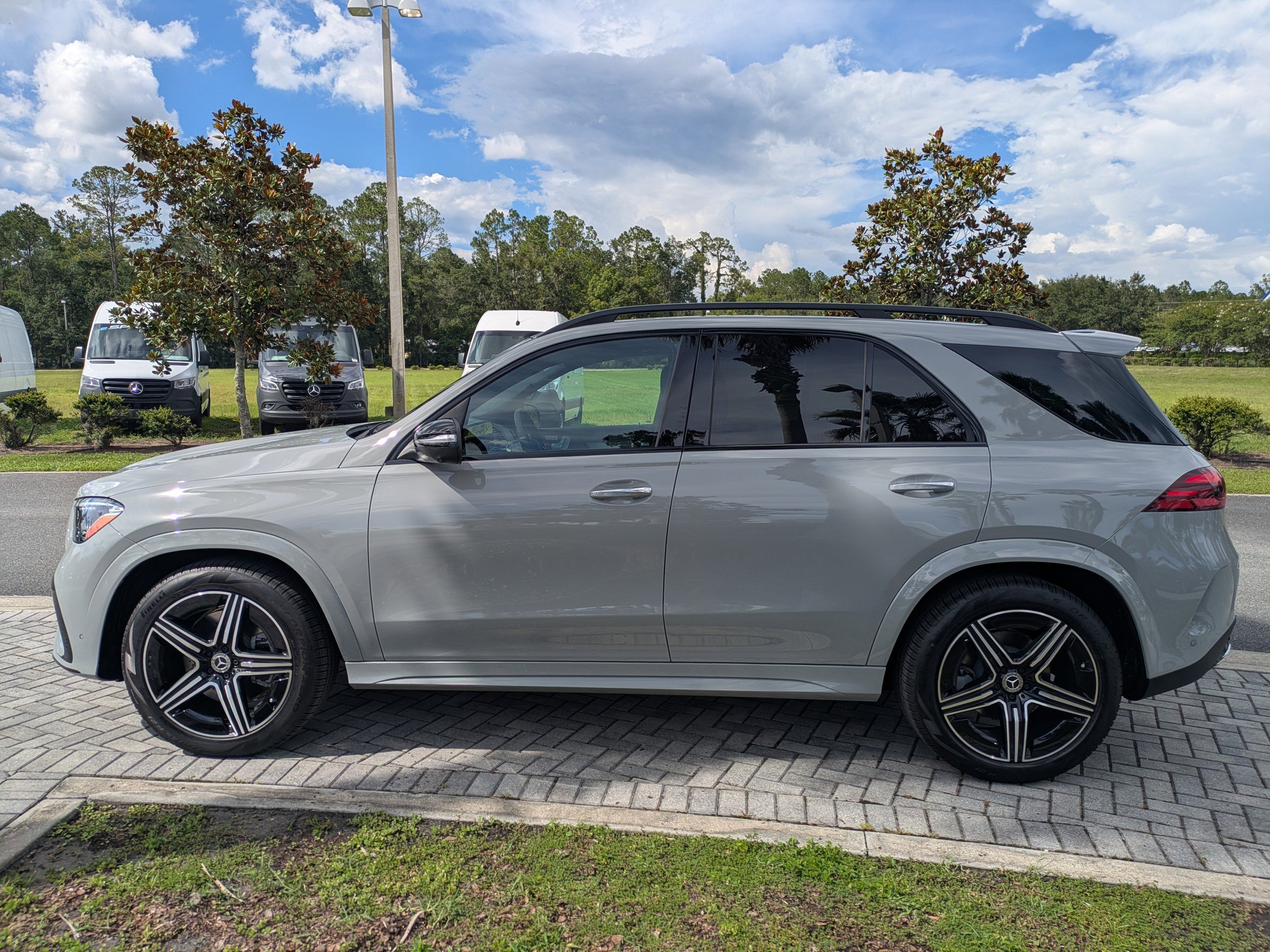 New 2025 Mercedes-Benz GLE 450 4MATIC image 9