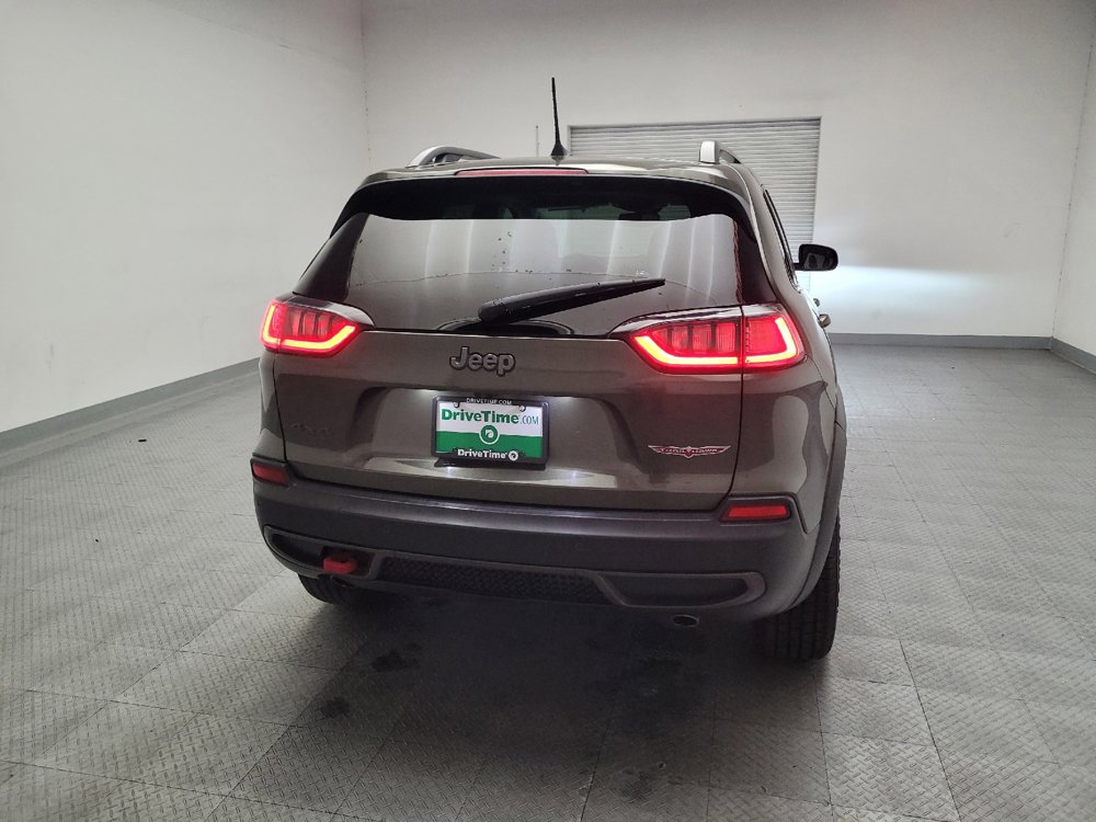 Used 2019 Jeep Cherokee Trailhawk AWD/4WD image 7