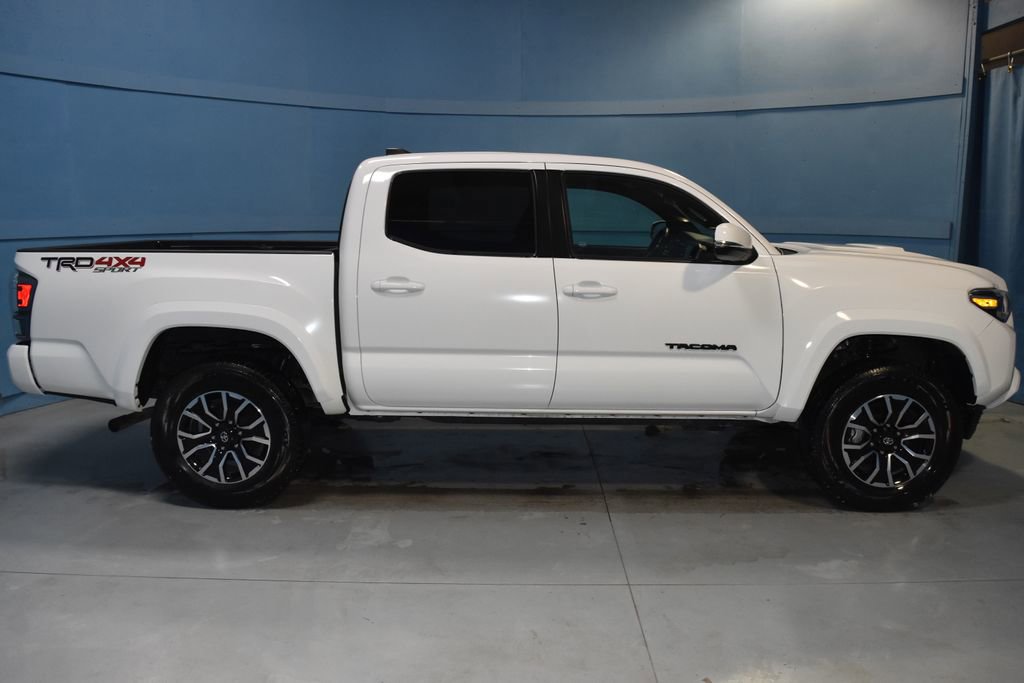 Used 2022 Toyota Tacoma TRD Sport image 21