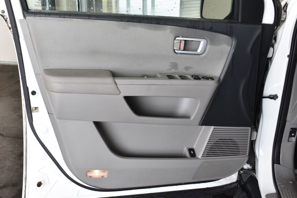 Used 2015 Honda Pilot SE image 9