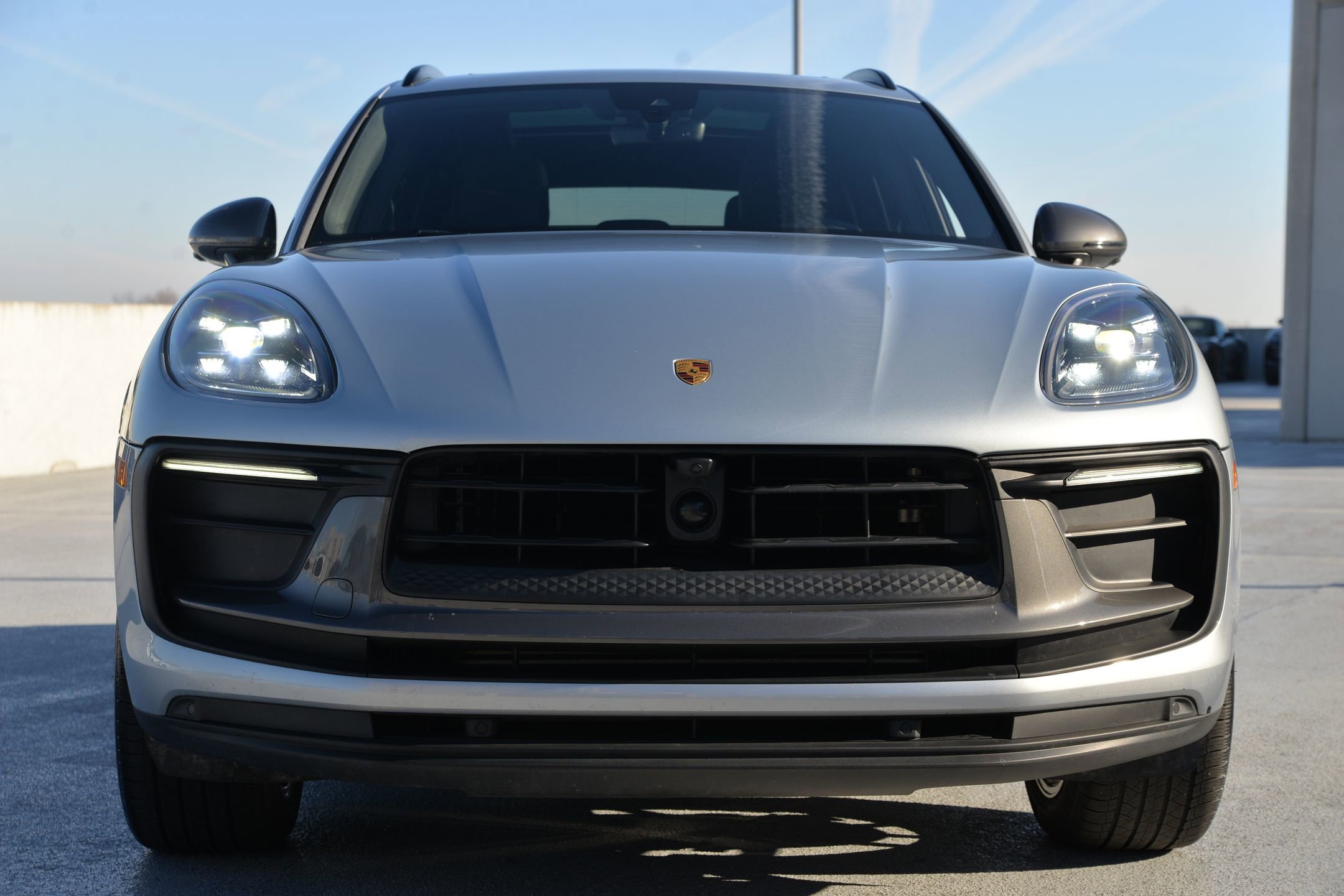 Certified 2024 Porsche Macan Turbo image 6
