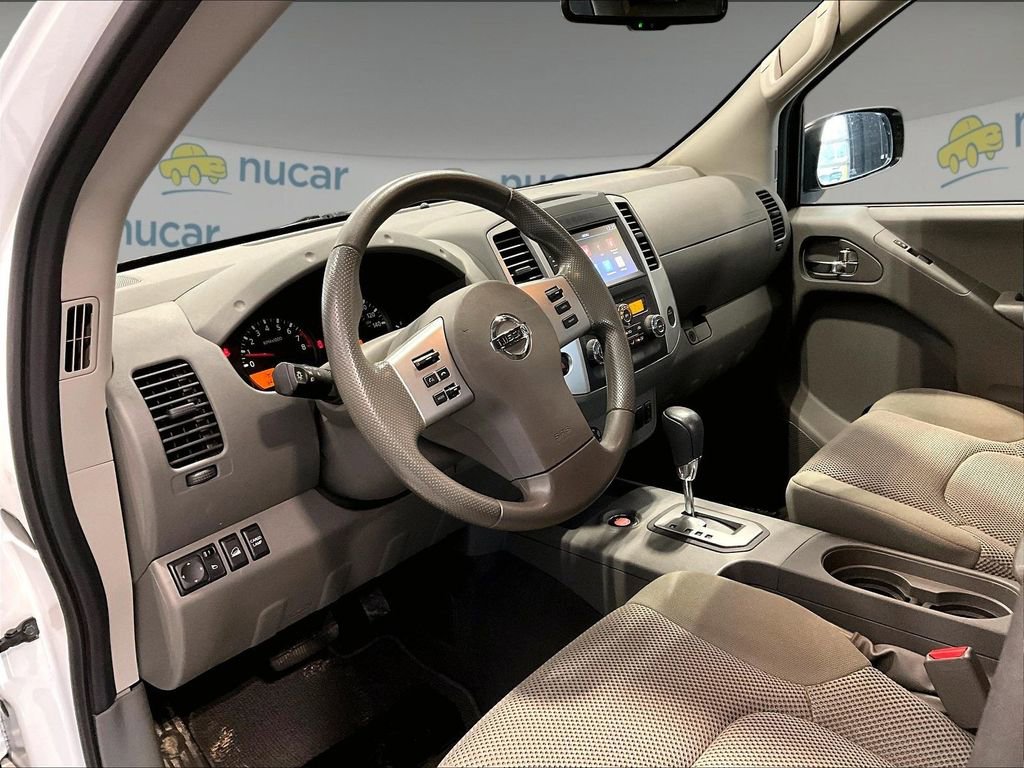 Used 2020 Nissan Frontier SV image 13
