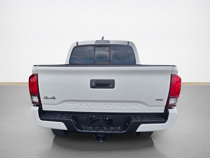 Used 2021 Toyota Tacoma SR AWD/4WD image 5