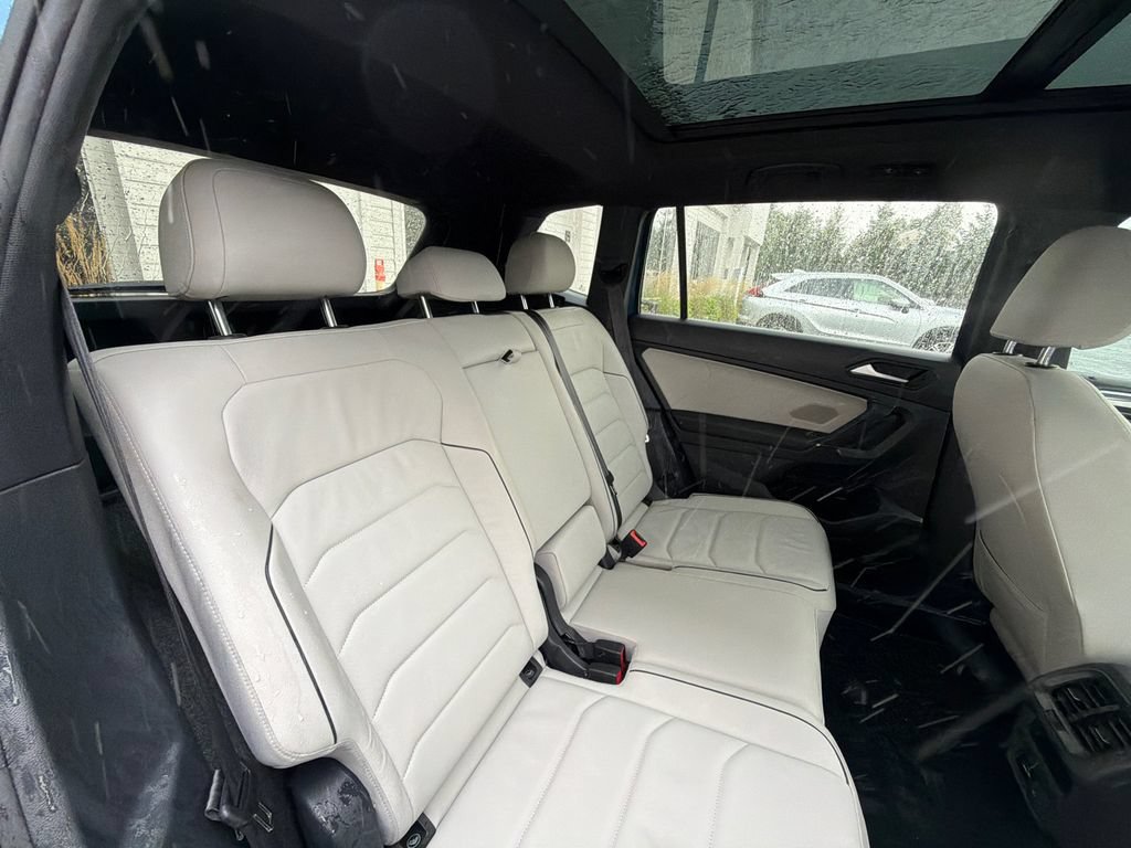 Used 2020 Volkswagen Tiguan SEL Premium R-Line AWD/4WD image 38