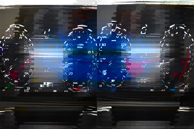 New 2025 Mercedes-Benz GLB 250 4MATIC image 28