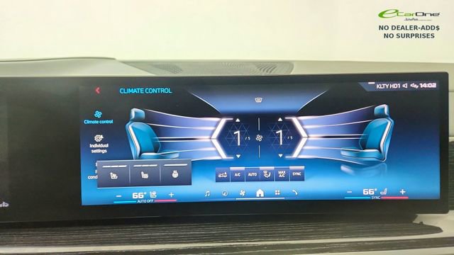 Used 2025 BMW X5 M60i AWD/4WD image 52