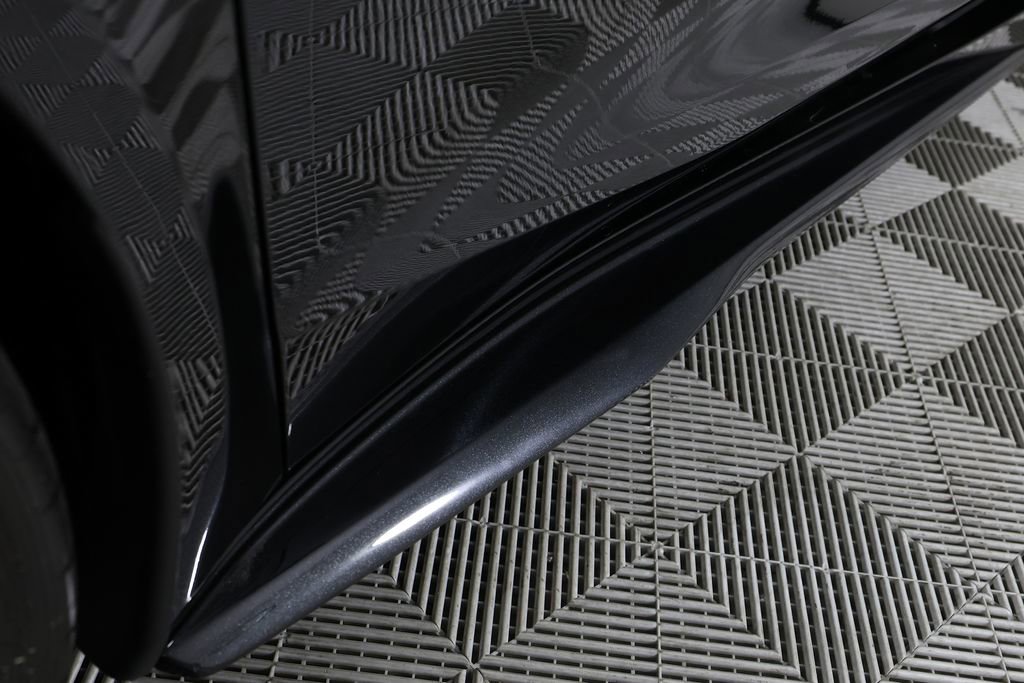 Used 2023 Chevrolet Corvette Z06 RWD image 19