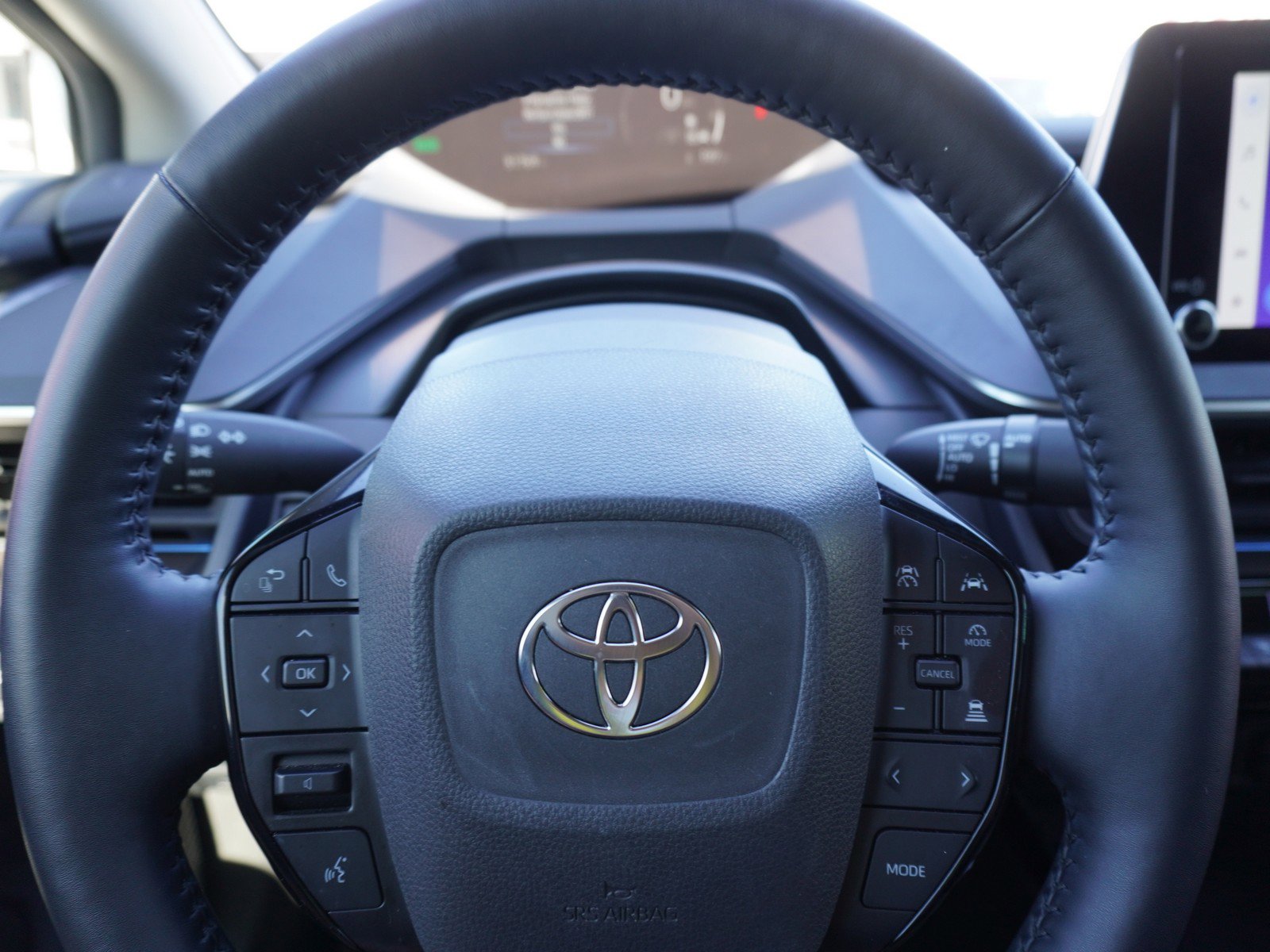 Used 2024 Toyota Prius XLE AWD/4WD image 23