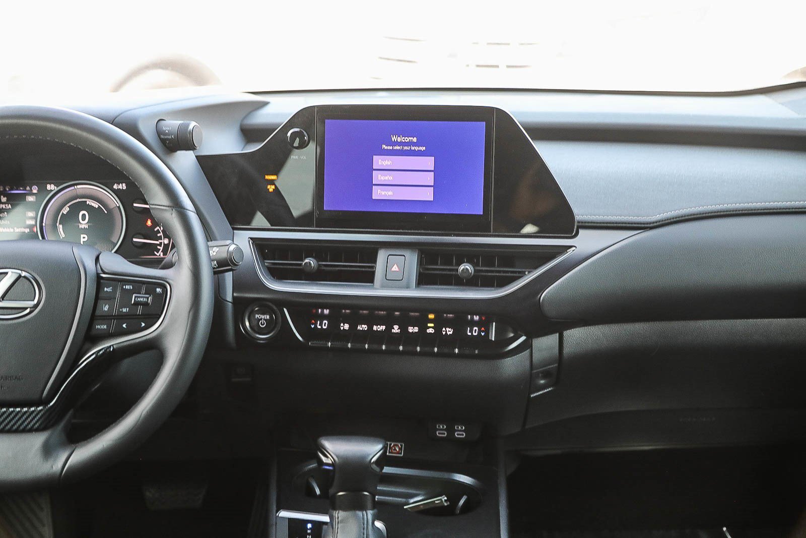 Used 2024 Lexus UX 250h FWD image 13