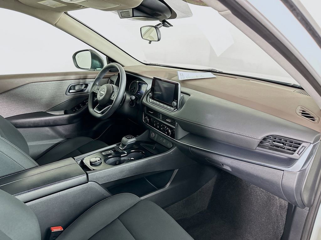 Certified 2023 Nissan Rogue S image 37