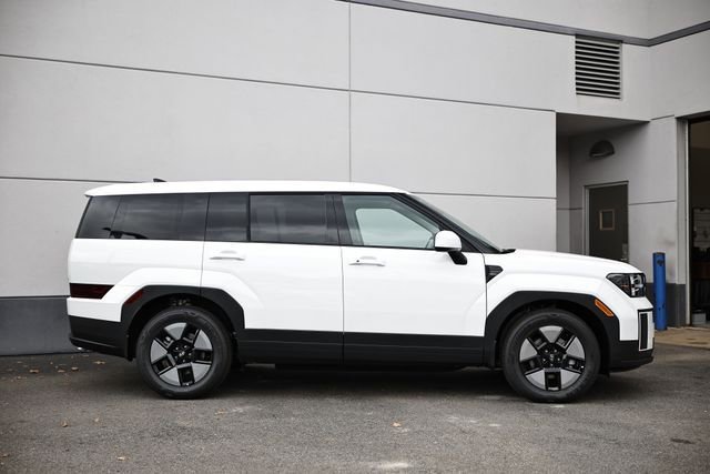 New 2026 Hyundai Santa Fe SE image 3