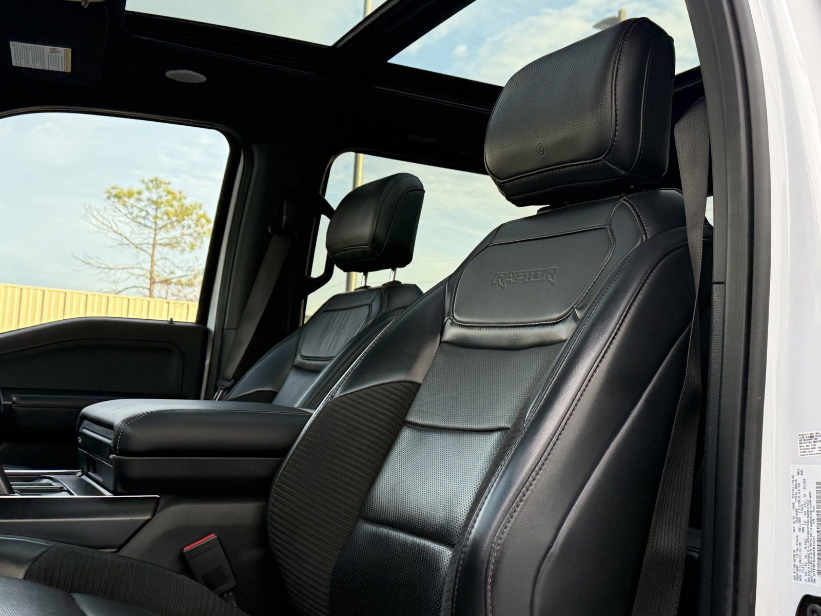 Used 2022 Ford F150 Raptor w/ Equipment Group 801A High image 17