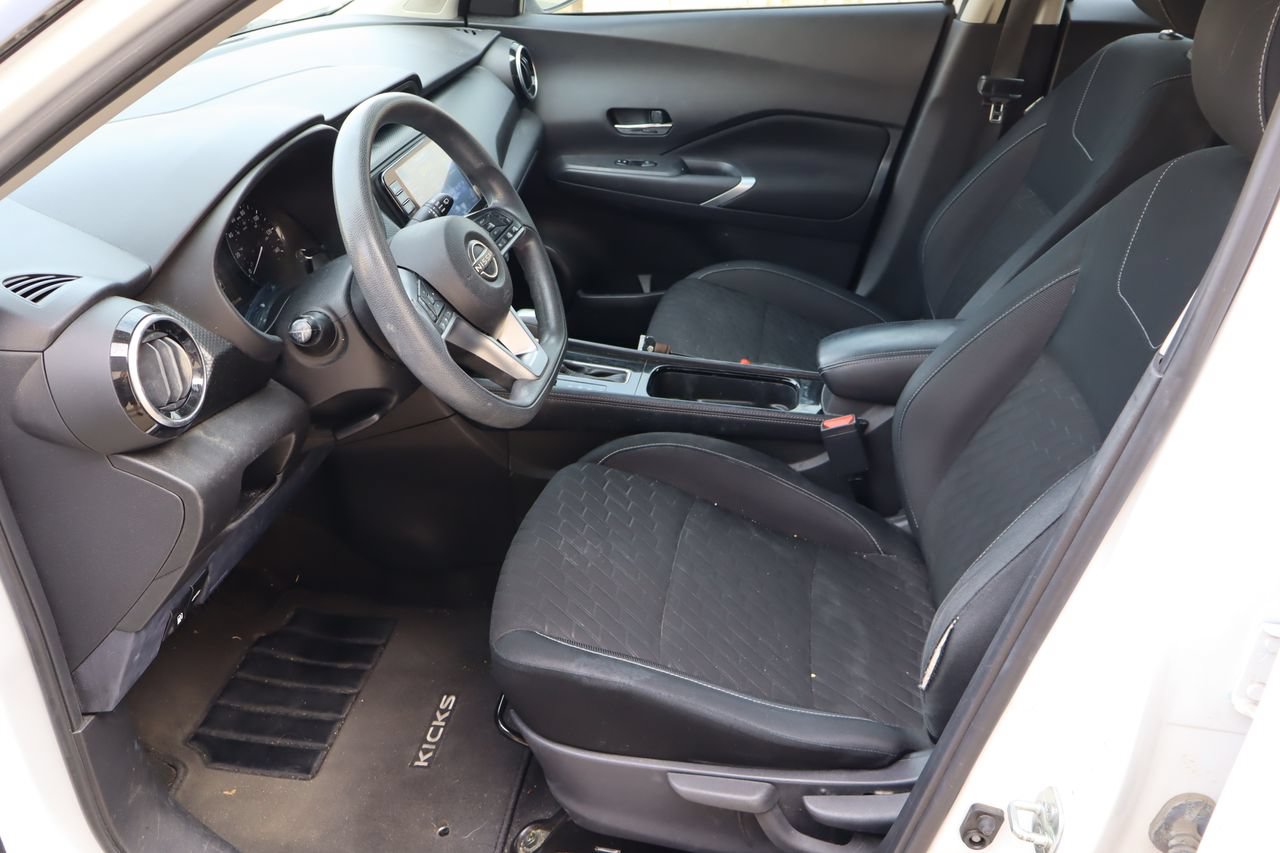Used 2022 Nissan Kicks SV FWD image 15