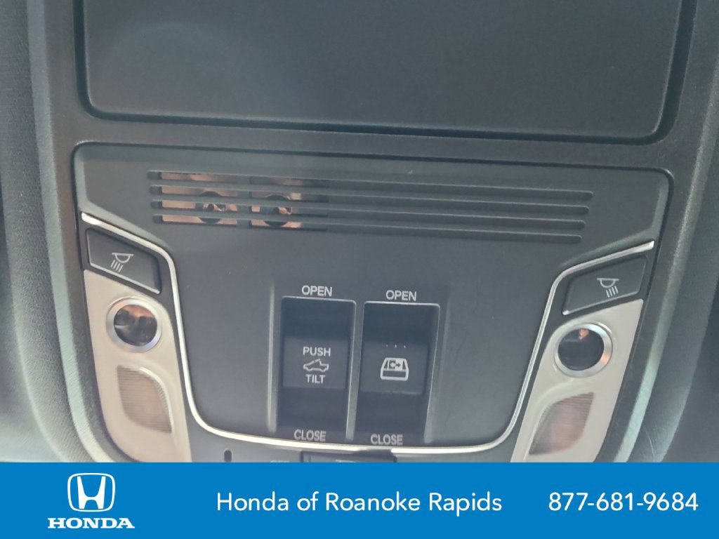 Used 2025 Honda Ridgeline Black Edition image 25