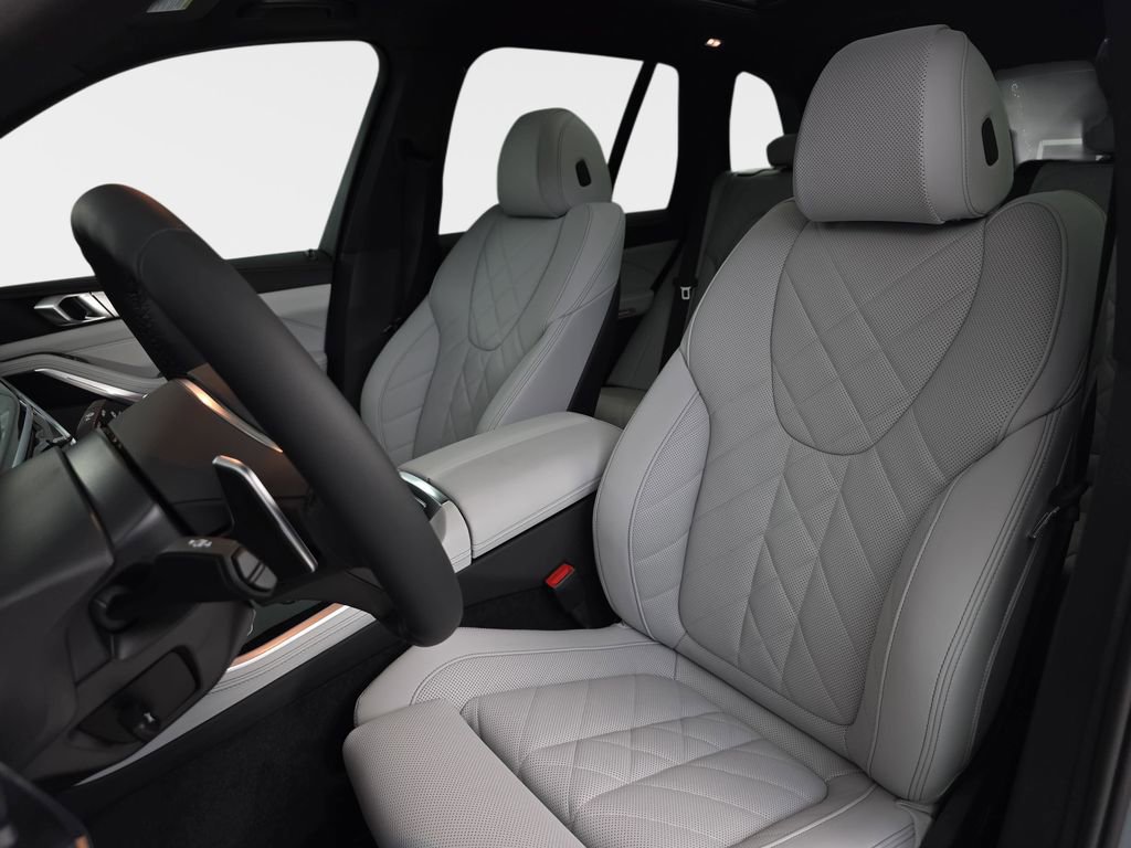 New 2026 BMW X5 xDrive40i w/ M Sport Package image 15