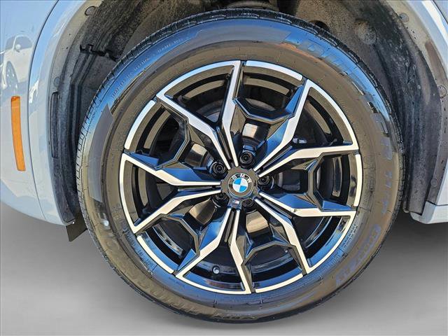 Used 2025 BMW X4 xDrive30i w/ Premium Package image 24