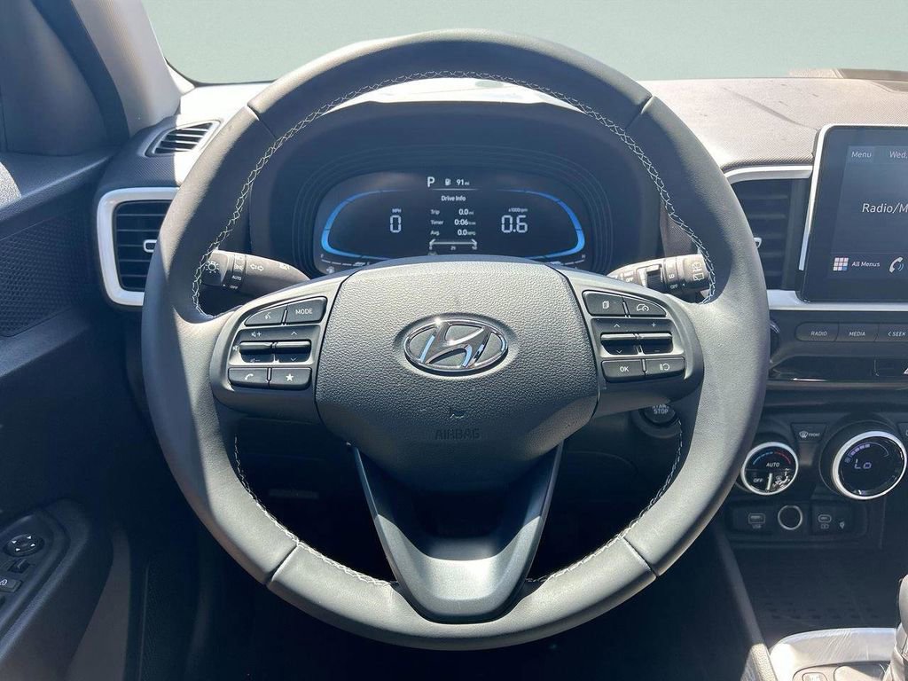 New 2026 Hyundai Venue SEL FWD image 30