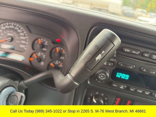 Used 2003 Chevrolet Avalanche 4x4 w/ Suspension Package, Off-Road image 22