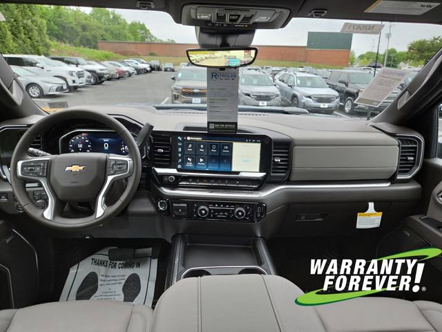New 2026 Chevrolet Silverado 3500 LTZ w/ LTZ Premium Package AWD/4WD image 10