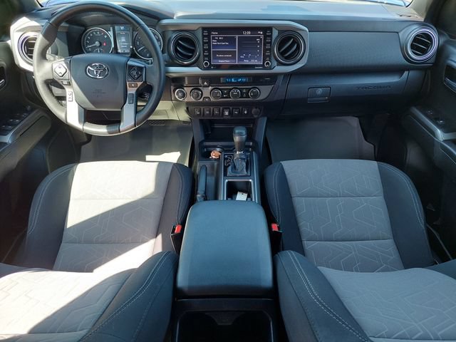 Used 2023 Toyota Tacoma TRD Off-Road w/ Technology Package AWD/4WD image 3