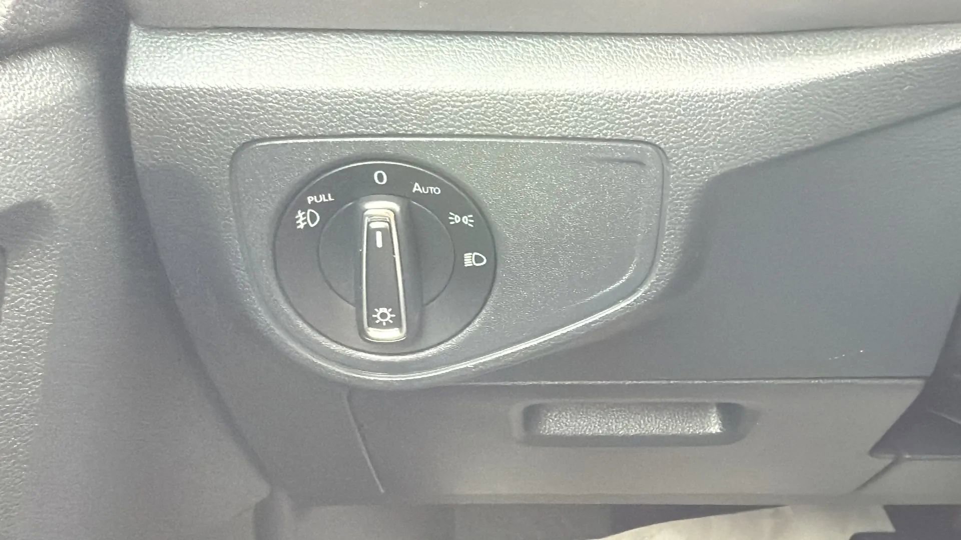 Used 2018 Volkswagen Atlas SEL image 15